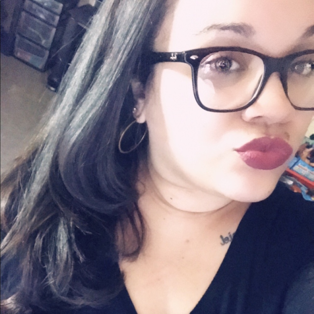 Meet your Posher, Melissa